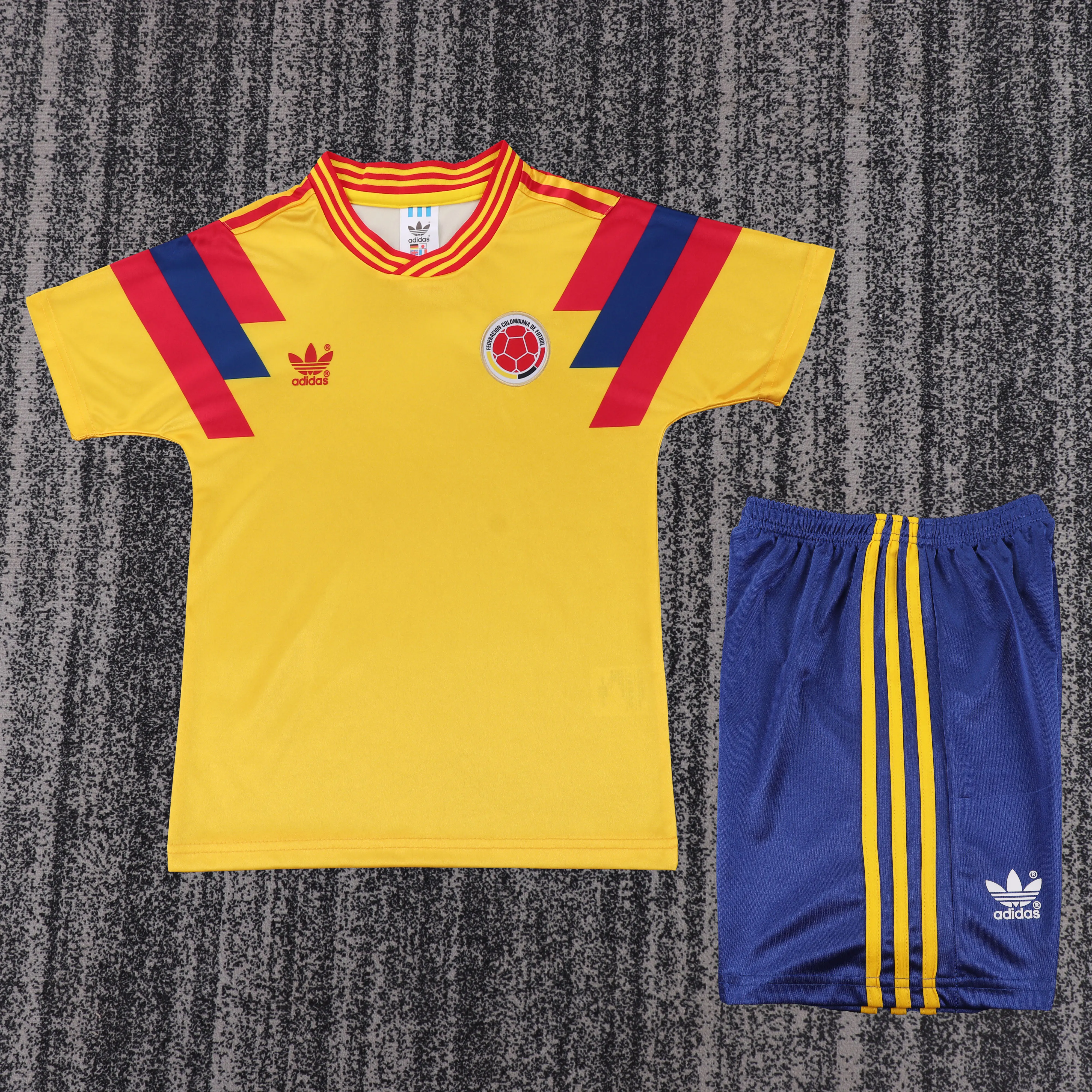 1990 Retro Colombia National Thuis Voetbalshirt 1:1 Thaise kwaliteit Kindermaat