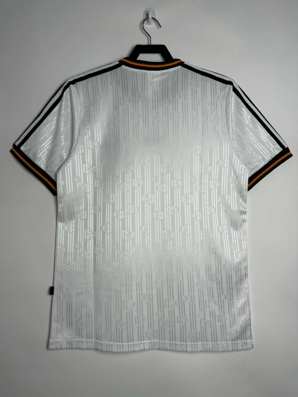 1996 Retro Fußballtrikot Deutschland Heim – Bild 2