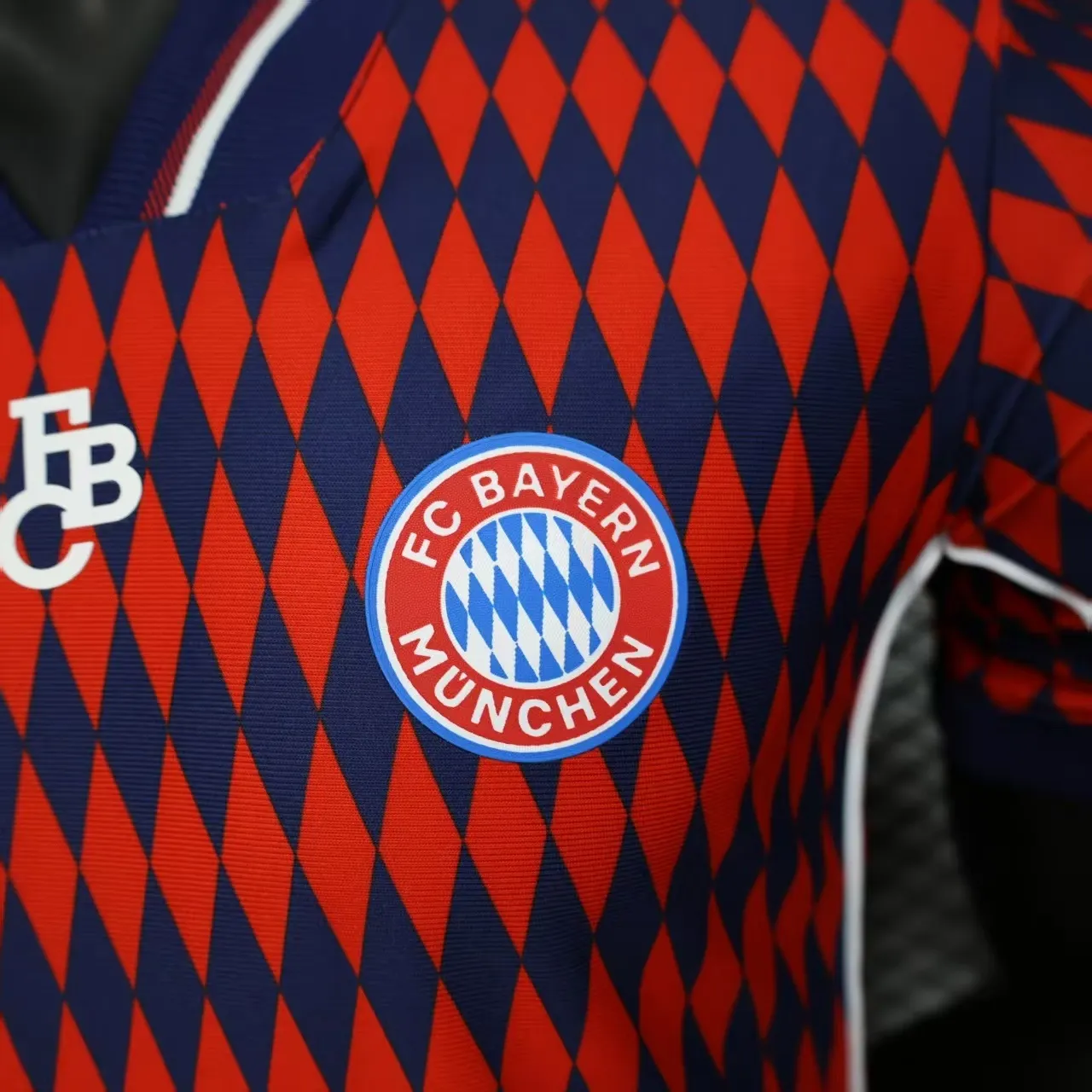 2025/2026 Versão jogador Bayern Munich Edição especial 02 Camisa de futebol Qualidade tailandesa 1:1 - Image 6