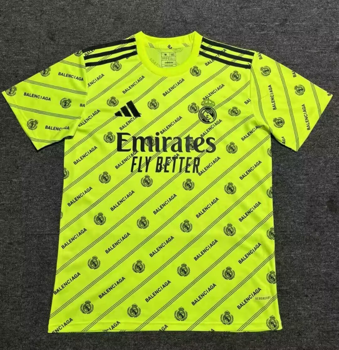 2025/2026 Real Madrid Colaboração Edição Camisa de futebol Qualidade tailandesa 1:1