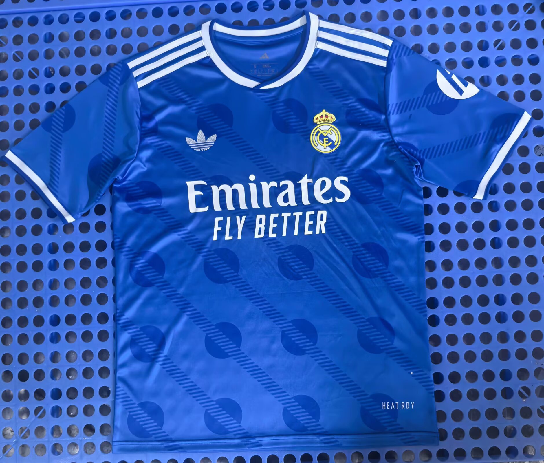 2025/2026 Real Madrid Allenamento Abbigliamento Blu Maglia da calcio Qualità thai 1:1