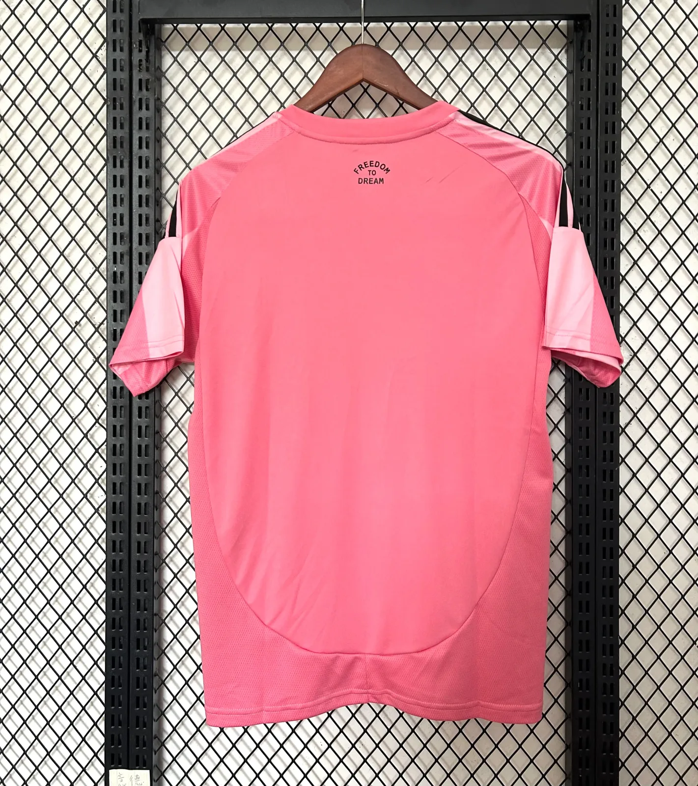 2025/2026 Inter Miami Domicile Football Maillot de football Qualité thaï 1:1 – Image 3
