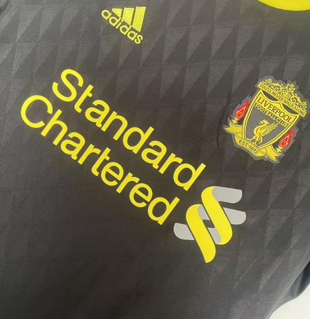 2010/2011 Retro Liverpool Third Away Football Jersey 1:1 Thai Quality - Image 3