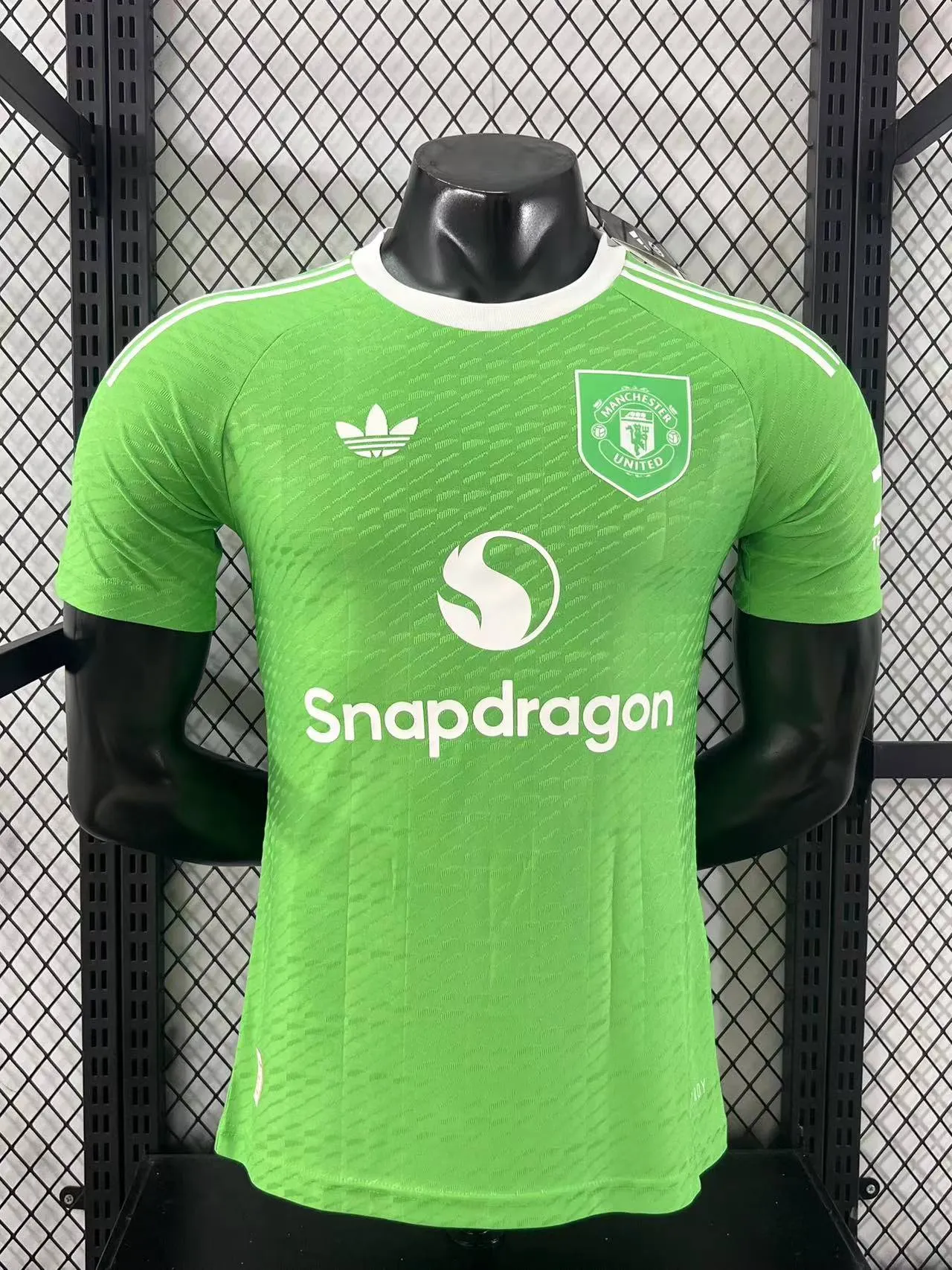 2025/2026 Игровая версия Manchester United Тренировка Одежда Зелёный Футбольная футболка Тайское качество 1:1
