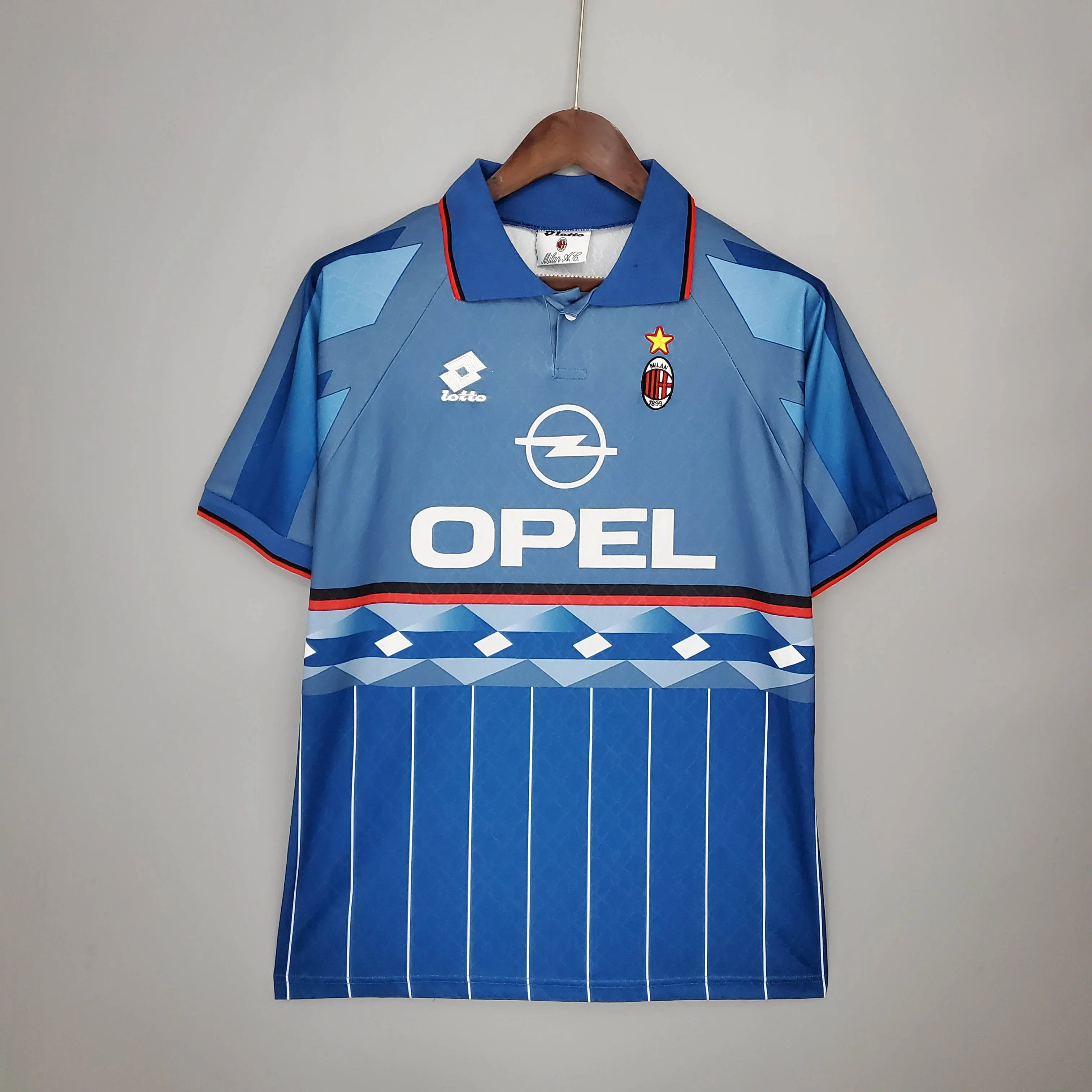 1995/1996 Retrô AC Milan Quarta Fora Camisa de futebol Qualidade tailandesa 1:1