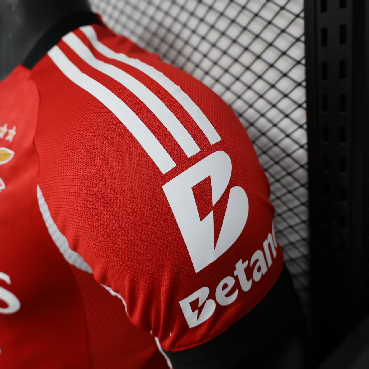 2025/2026 Version joueur Benfica Domicile Maillot de football Qualité thaï 1:1 – Image 8