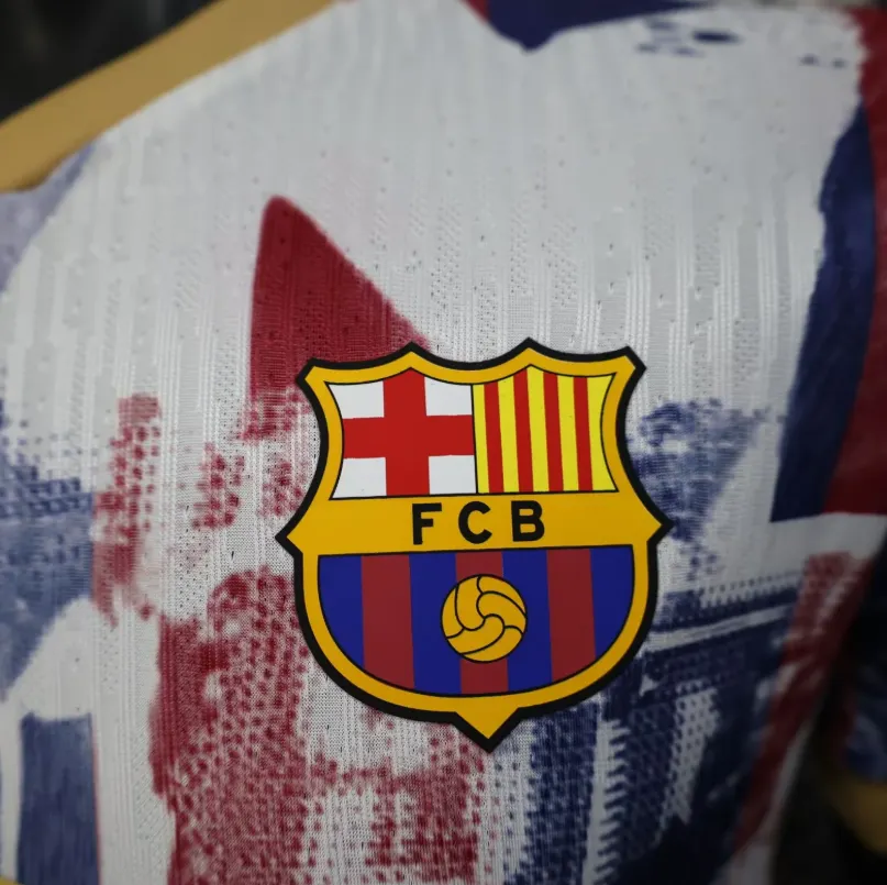 2025/2026 Player Version Barcelona Special Edition 35 Football Jersey 1:1 Thai quality - Image 8