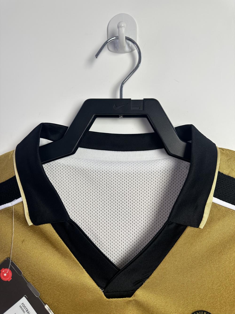 2001-2002 Rétro Manchester United Double-sided Centennial Édition Maillot de football Qualité thaï 1:1 – Image 5