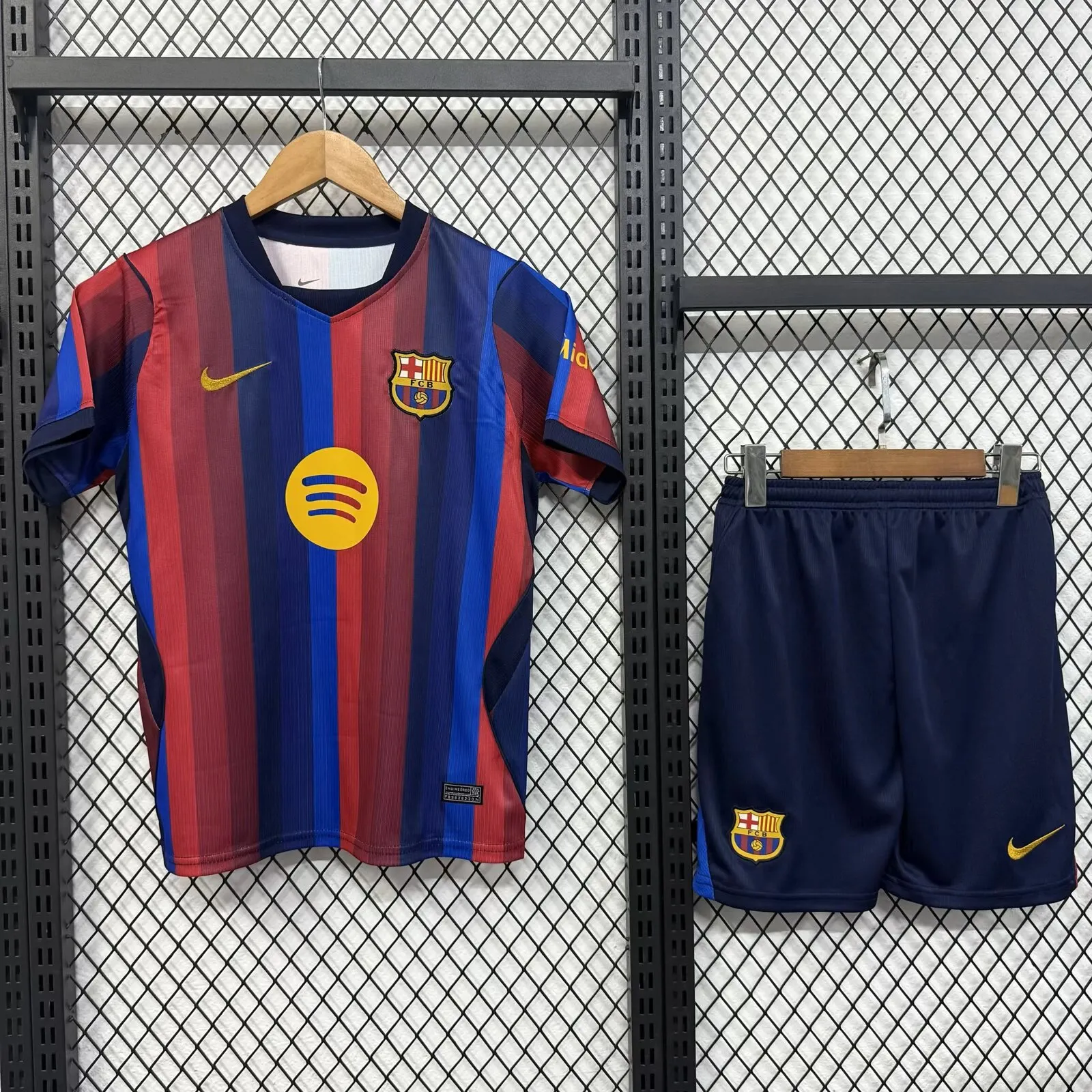 2026/2027 Barcelona Domicile Maillot de football Qualité thaï 1:1 Taille enfant
