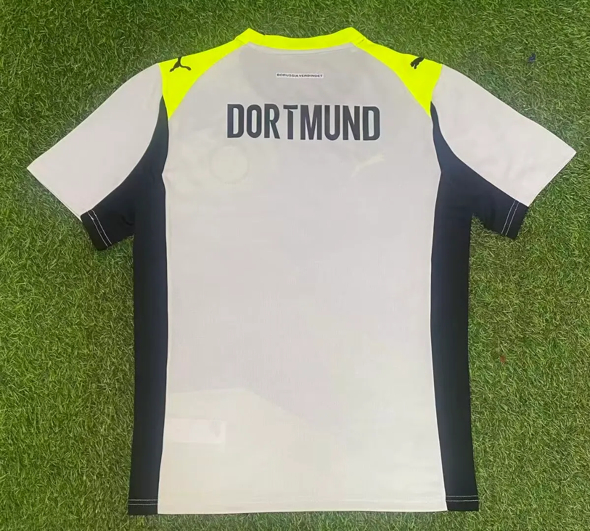 2025/2026 Dortmund Auswärts Fußballtrikot 1:1 Thai-Qualität – Bild 2