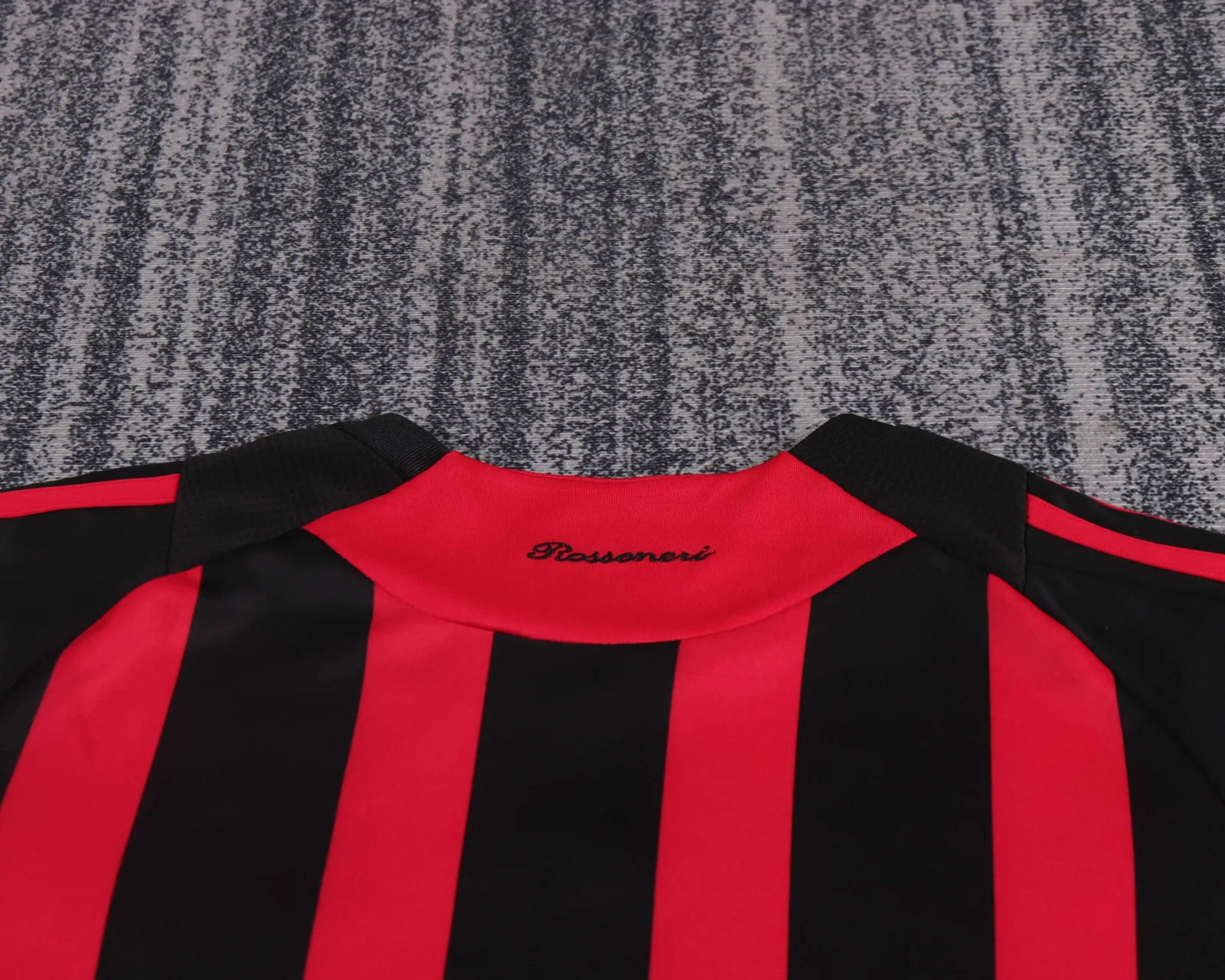 2008-2009 Retro AC Milan Home Football Shirt 1:1 Thai Quality Kids Size - Image 4