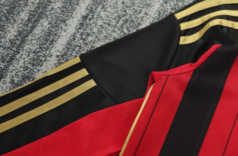 2013-2014 Retro Long Sleeve AC Milan Home Football Shirt 1:1 Thai Quality Kids Size - Image 3