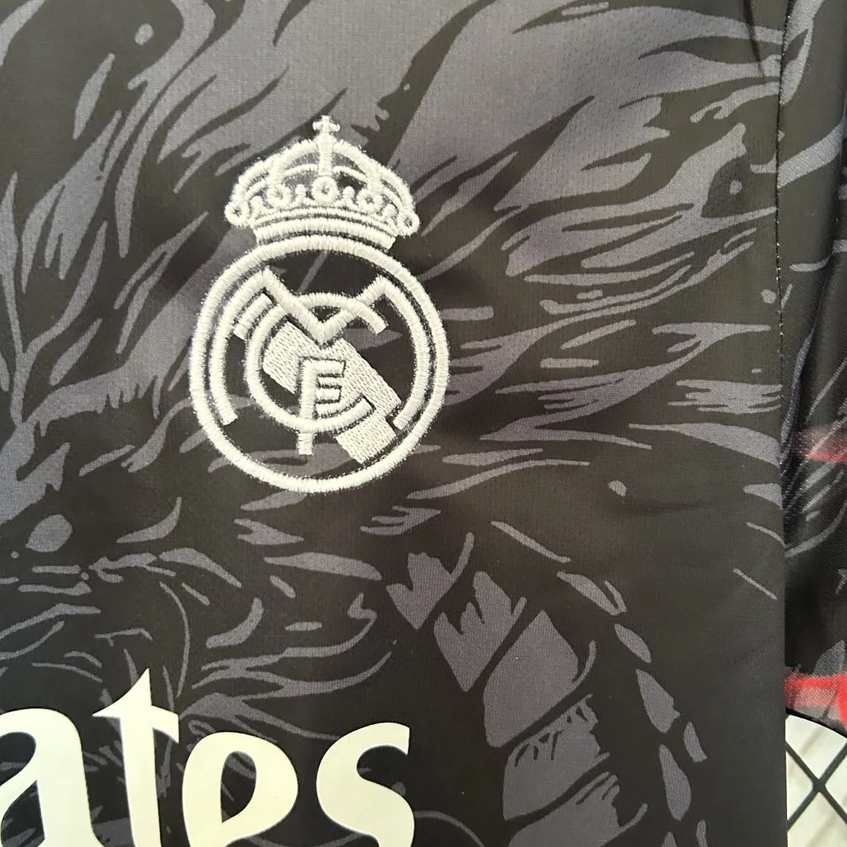 2025/2026 Real Madrid Special Edition 12 Football Shirt 1:1 Thai Quality - Image 5