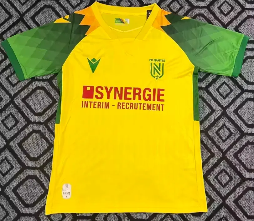 2026/2027 Nantes Casa Camisa de futebol Qualidade tailandesa 1:1