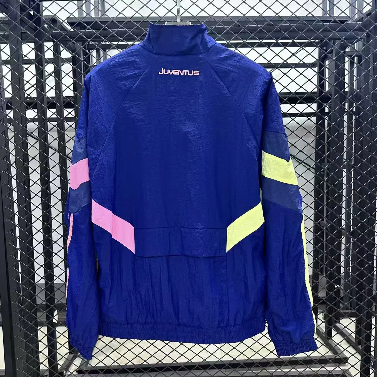 Juventus Windbreaker Jersey 1:1 Thai Quality 01 - Image 2