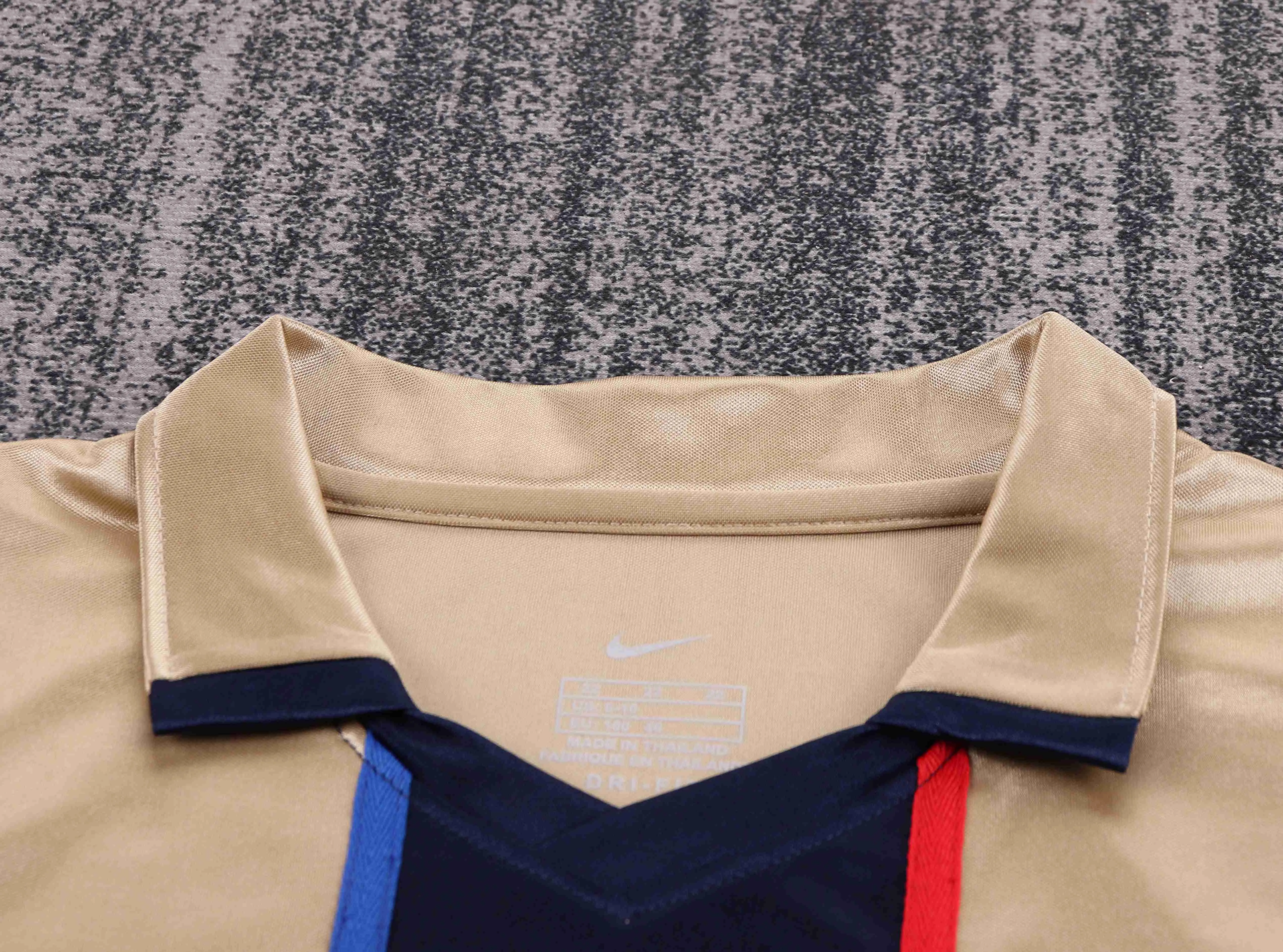 2001-2002 Retro Barcelona Auswärts Fußballtrikot 1:1 Thai-Qualität Kindergröße – Bild 3