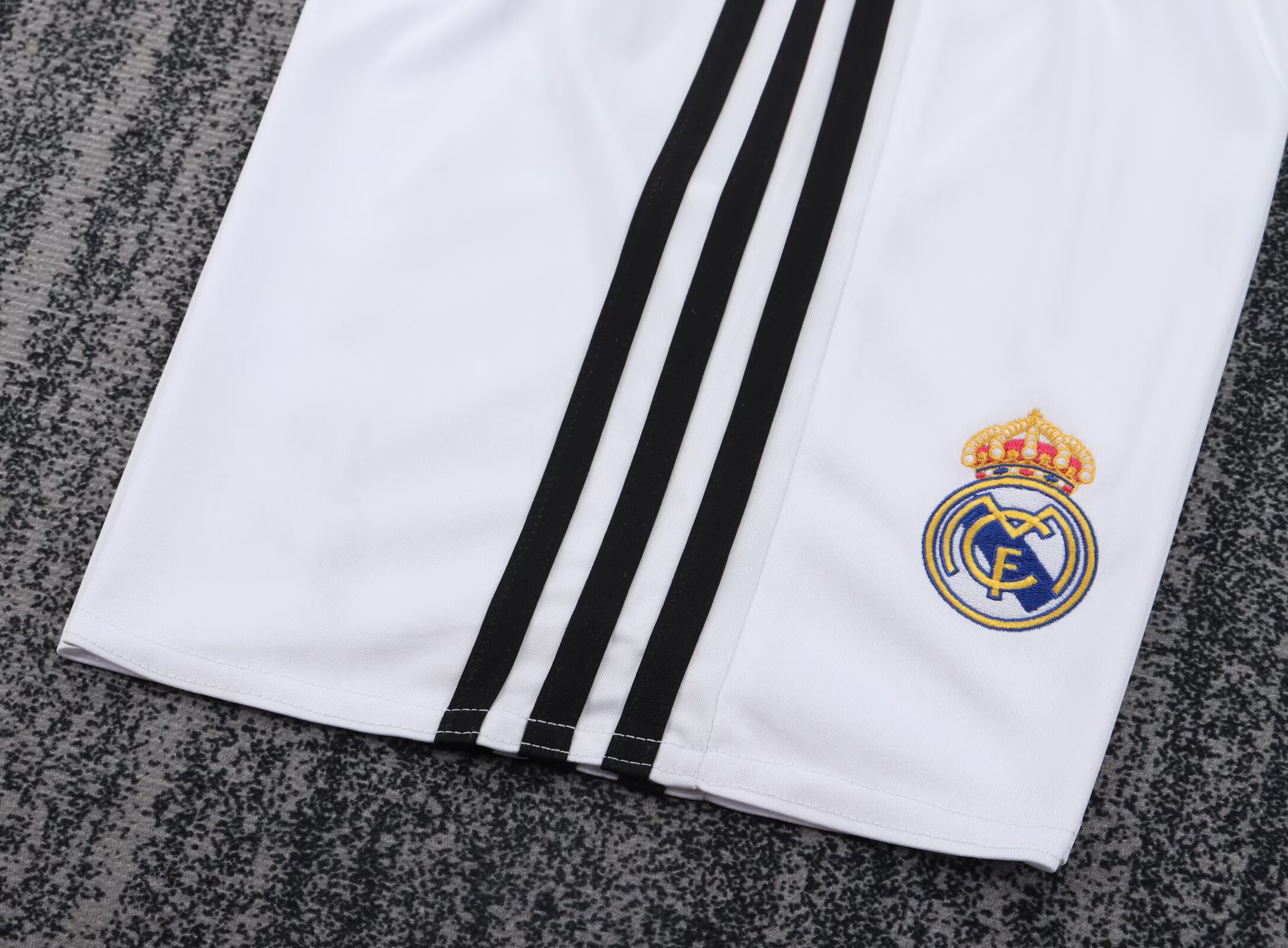 2008/2009 Retro Real Madrid Heim Fußballtrikot 1:1 Thai-Qualität Kindergröße – Bild 9