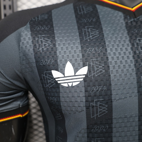 2026 Spelersversie Duitsland Speciale editie 03 Voetbalshirt 1:1 Thaise kwaliteit - Afbeelding 3