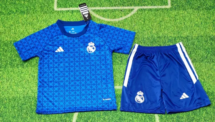 2026/2027 Real Madrid Agasalho de treino Camisa de futebol Qualidade tailandesa 1:1 Tamanho infantil