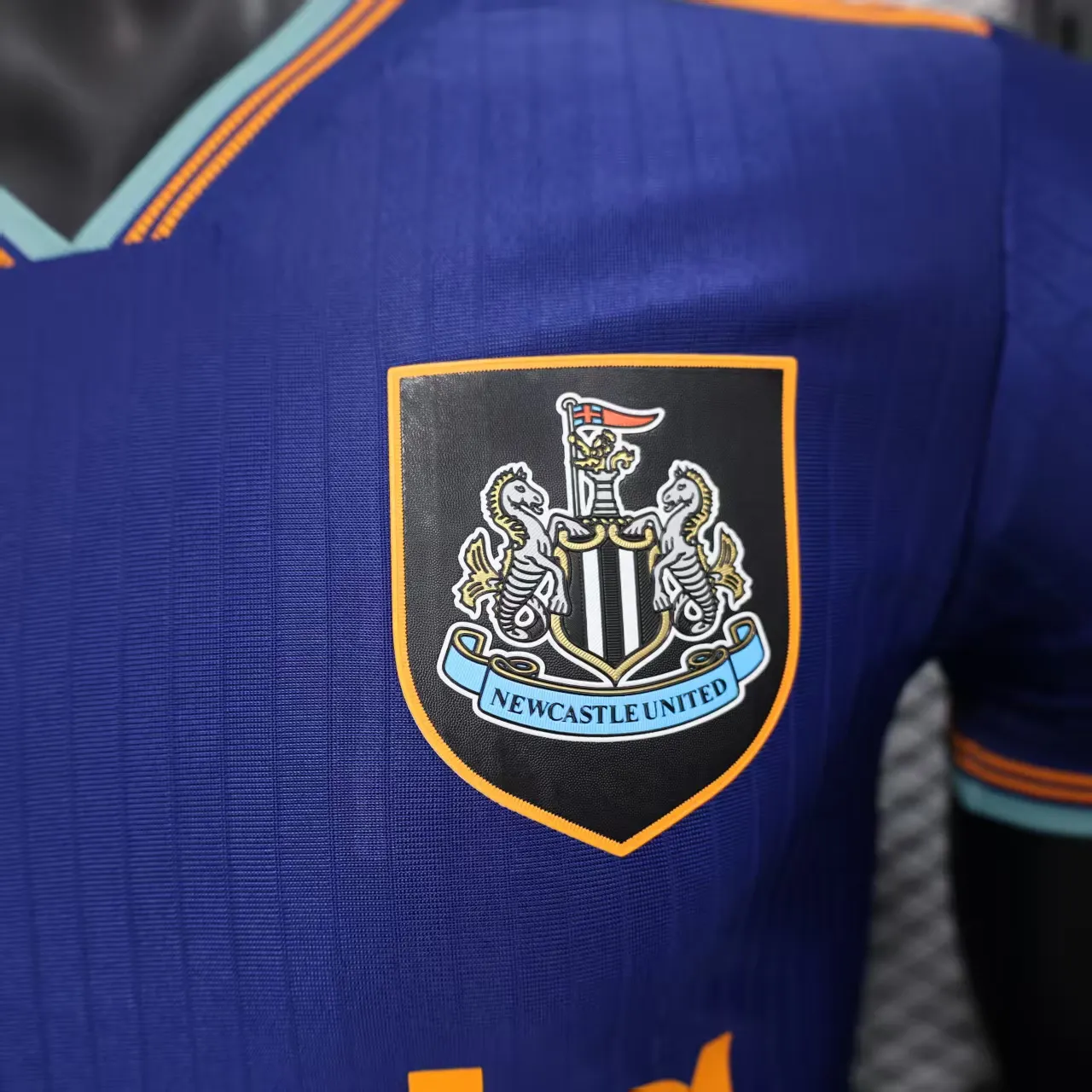 2025/2026 Spielerversion Newcastle United Drittes Auswärts Fußballtrikot 1:1 Thai-Qualität – Bild 5