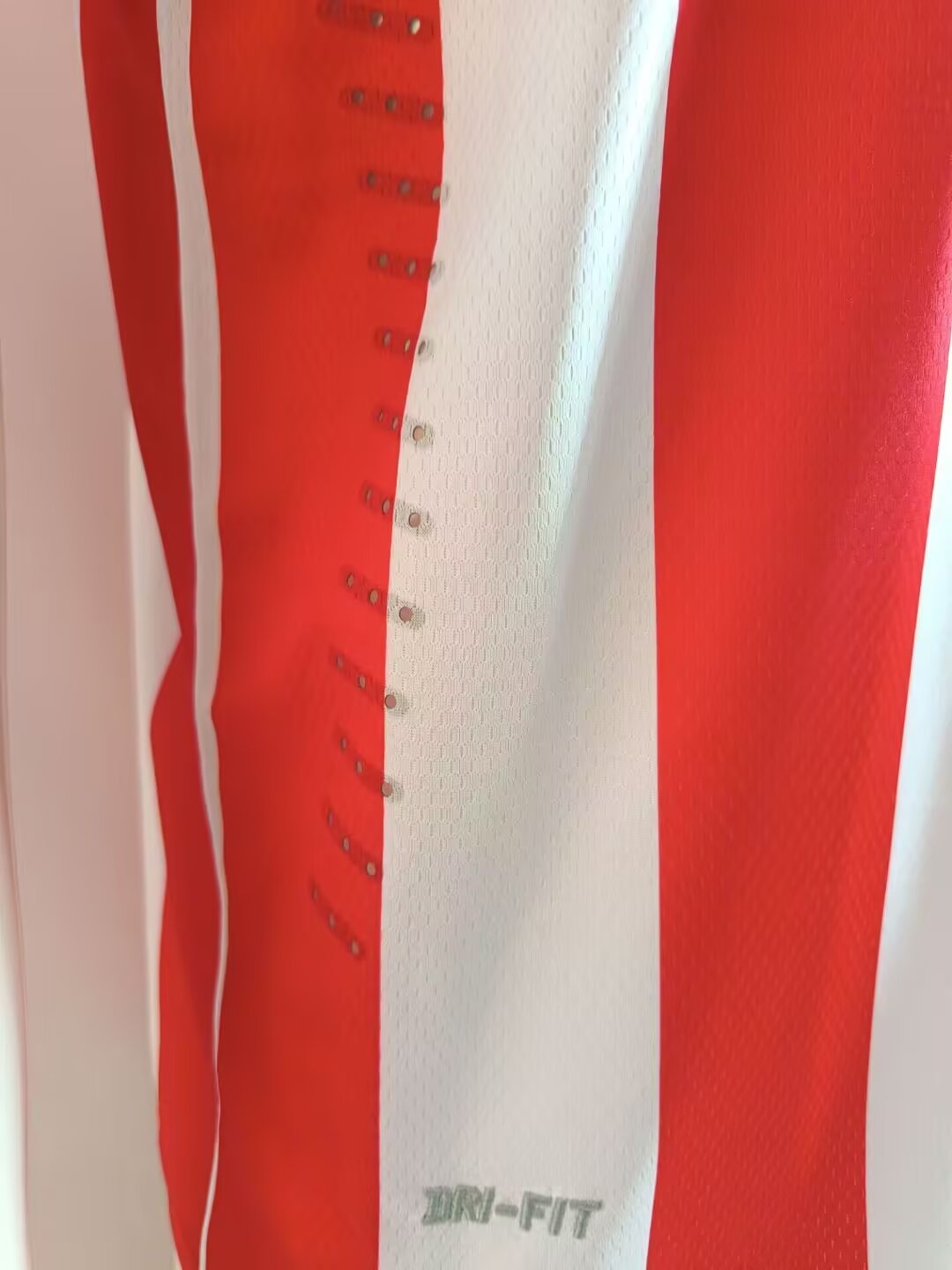2013-2014 Retrô Atletico Madrid Casa Camisa de futebol Qualidade tailandesa 1:1 - Image 8