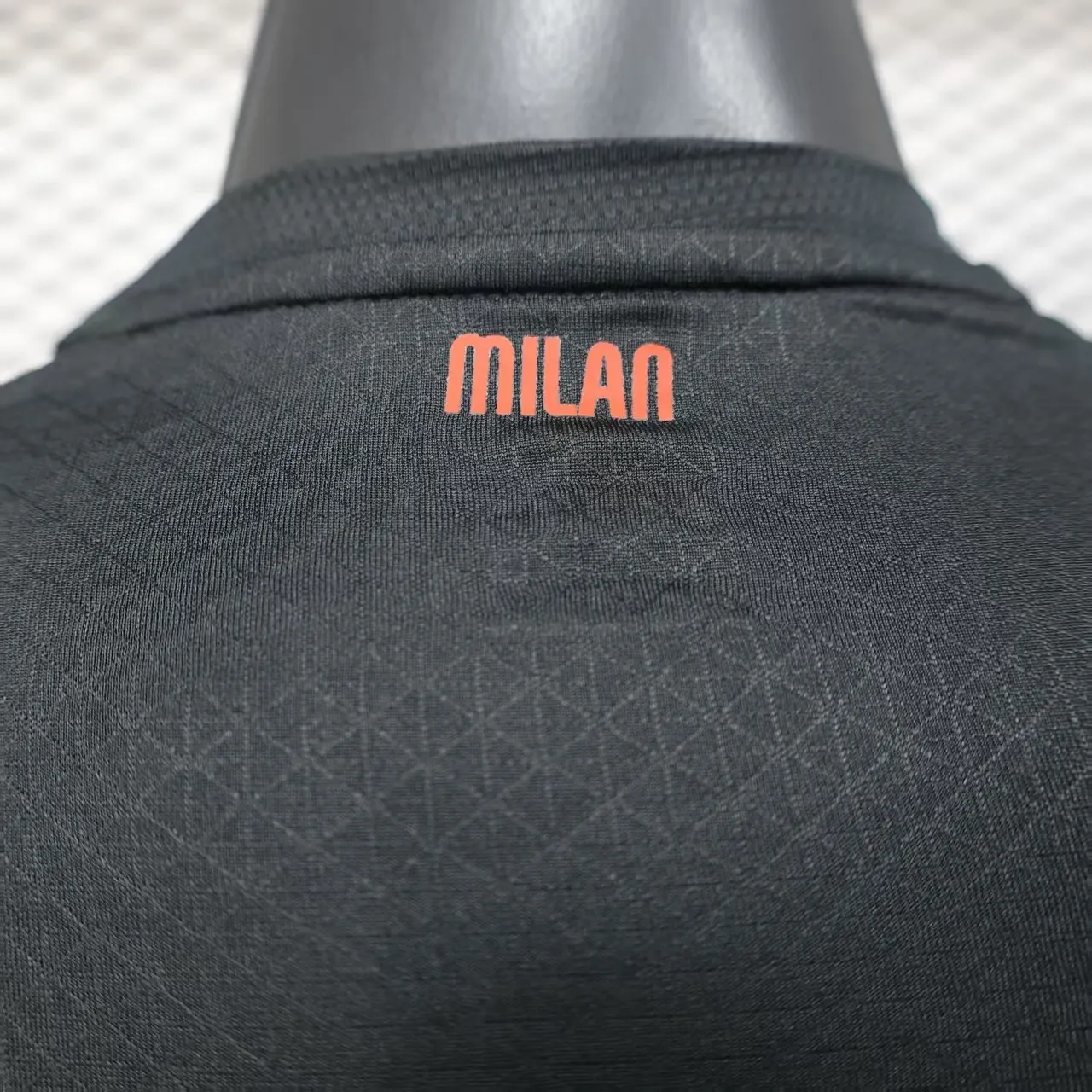 2025/2026 Player Version AC Milan Home Long Sleeve Football Shirt 1:1 Thai Quality - Image 9