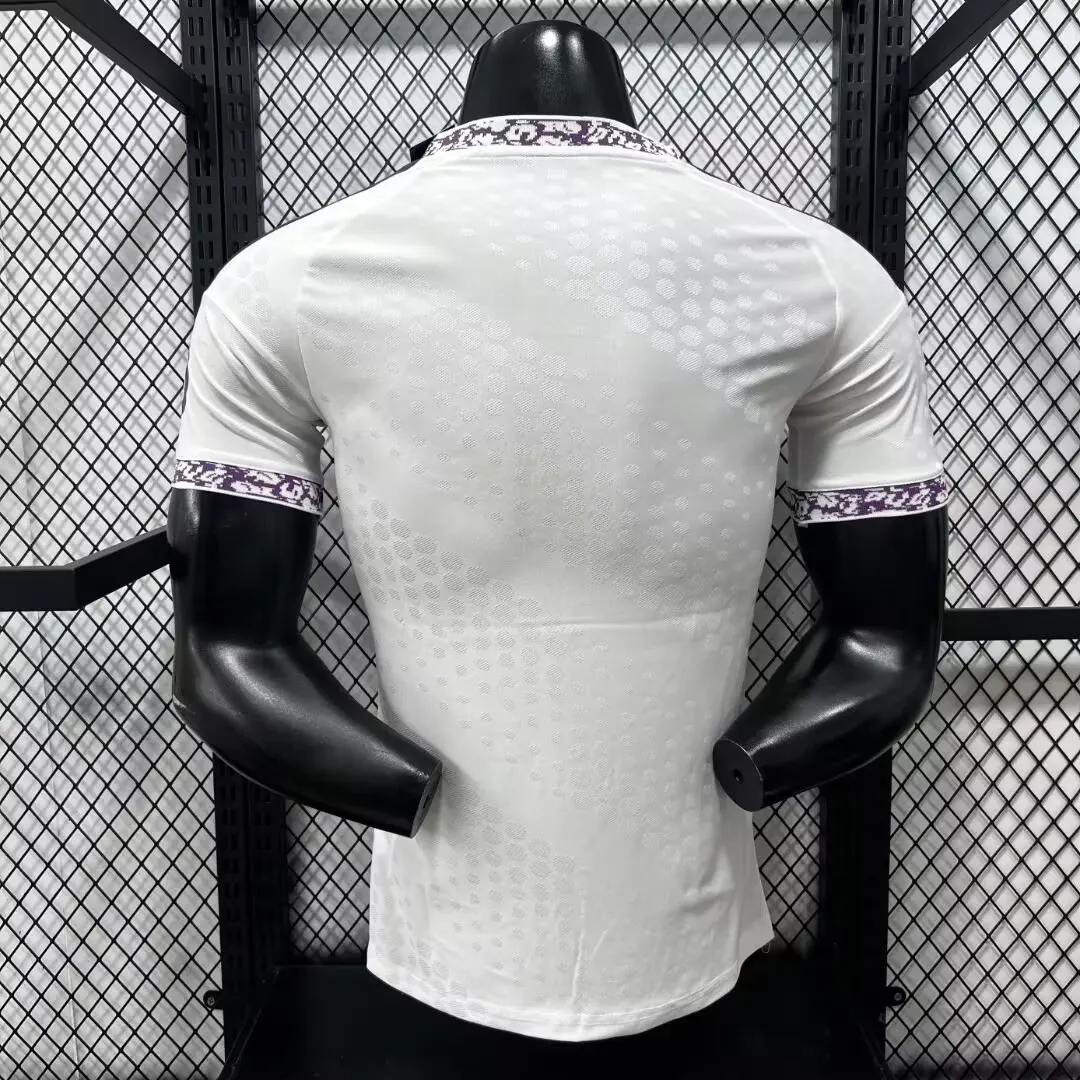 2026-2027 Versione giocatore Real Madrid 125th Edizione anniversario Bianco 01 Maglia da calcio Qualità thai 1:1 - immagine 3