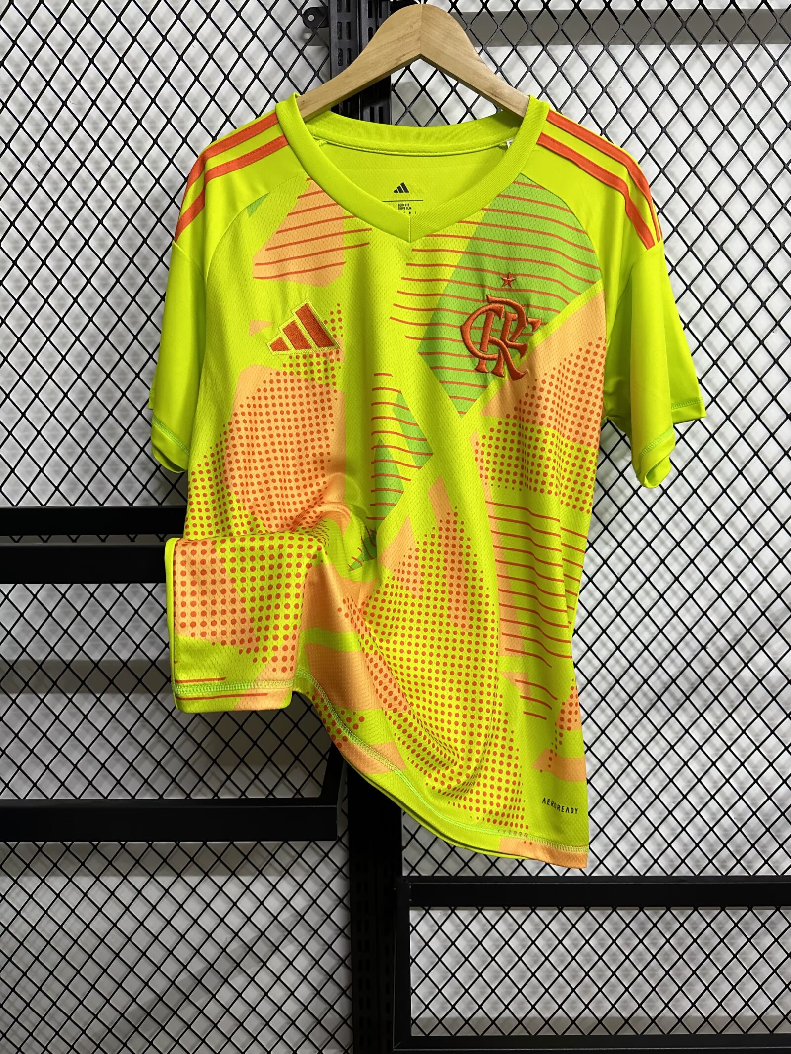 2025/2026 Flamengo Goalie 01 Football Jersey 1:1 Thai Quality - Image 3