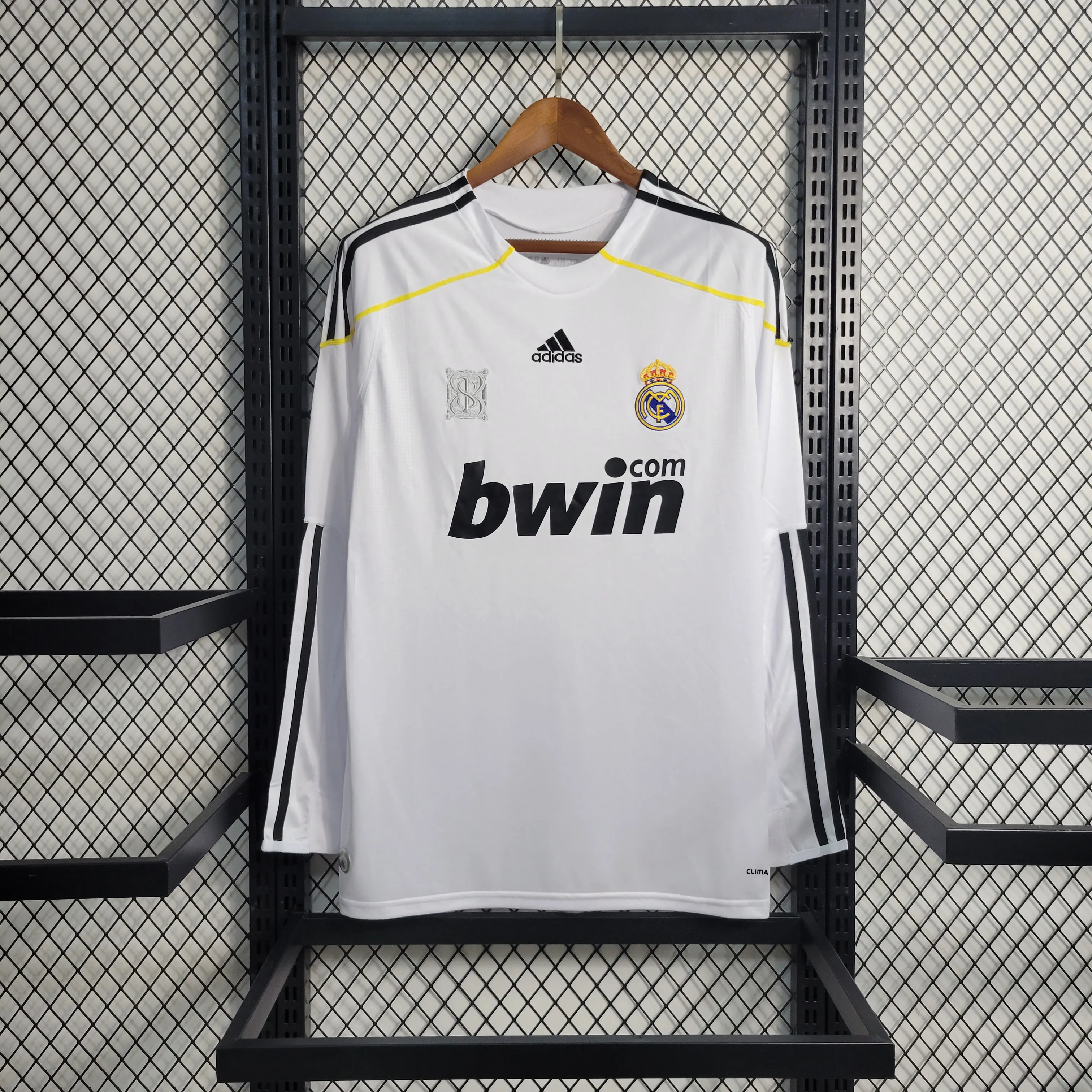 2009/2010 Retro Langarm Real Madrid Heim Fußballtrikot 1:1 Thai-Qualität