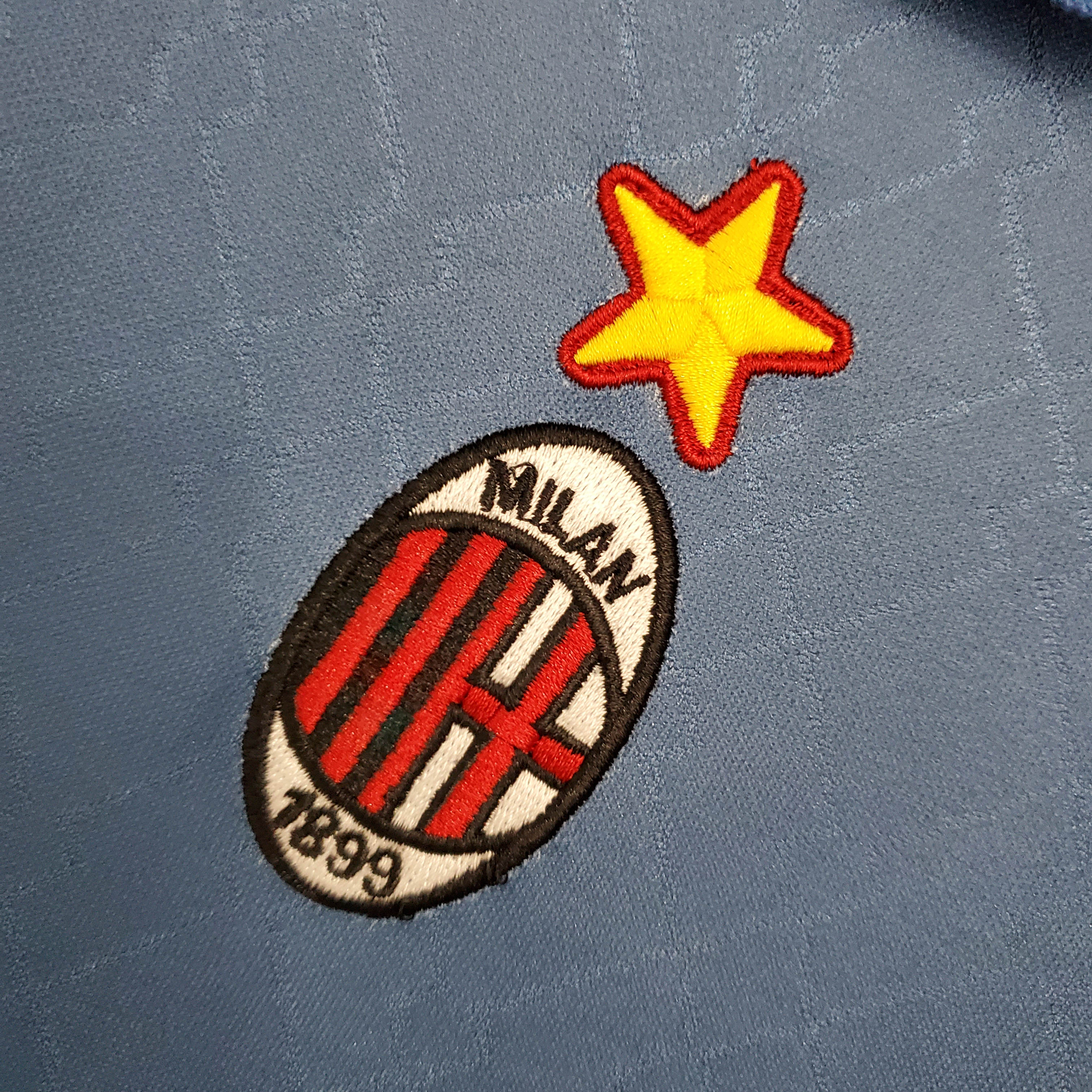 1995/1996 Retrô AC Milan Quarta Fora Camisa de futebol Qualidade tailandesa 1:1 - Image 5