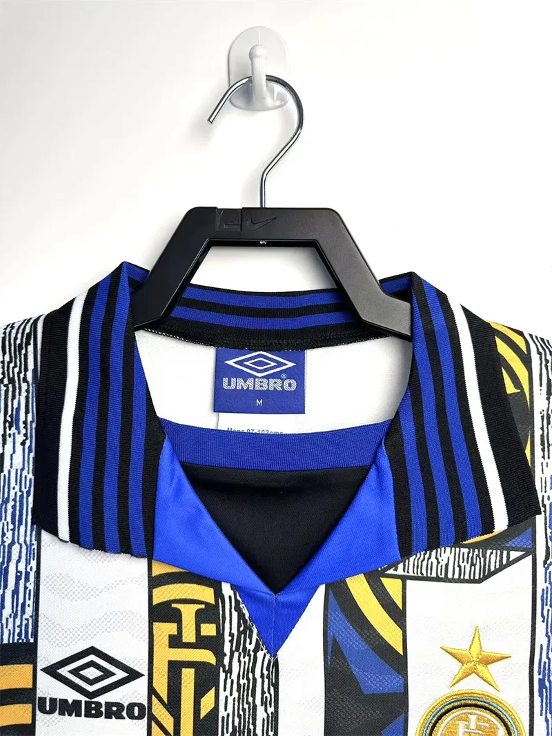 1995/1996 Retro Inter Milan Away Football Jersey 1:1 Thai Quality - Image 3
