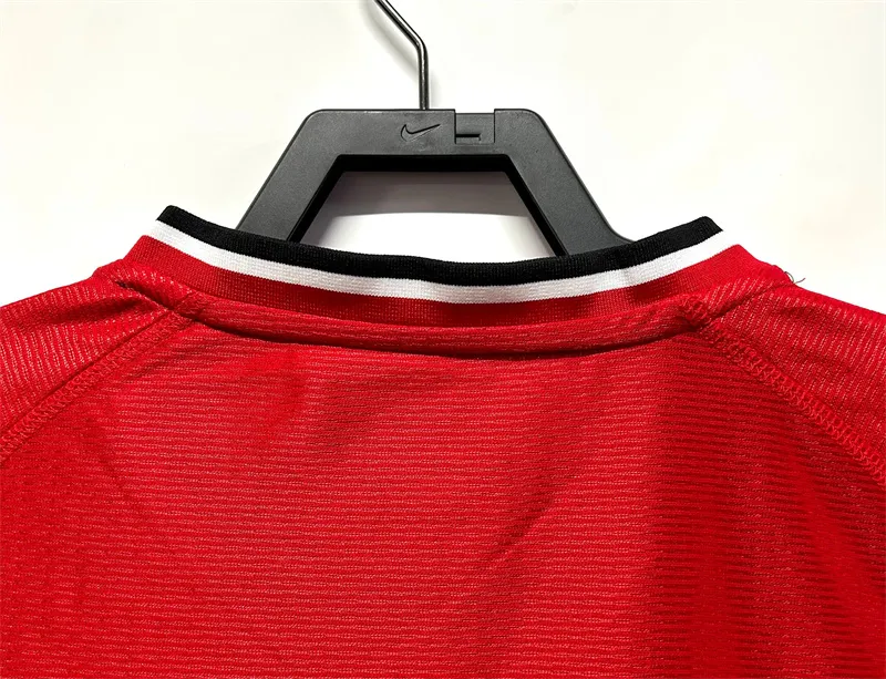 2000/2002 Retro Manchester United Home Football Shirt 1:1 Thai Quality - Image 7
