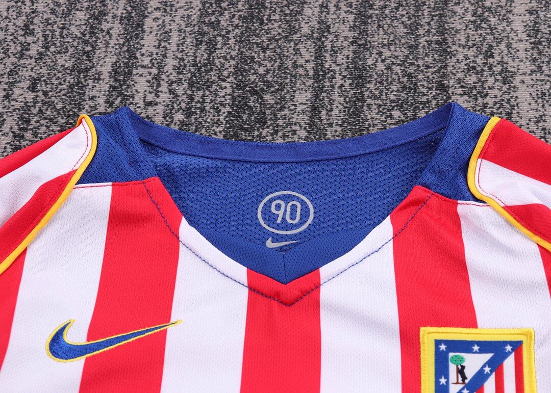 2004-2005 Retrô Manga longa Atletico Madrid Casa Camisa de futebol Qualidade tailandesa 1:1 Tamanho infantil - Image 3