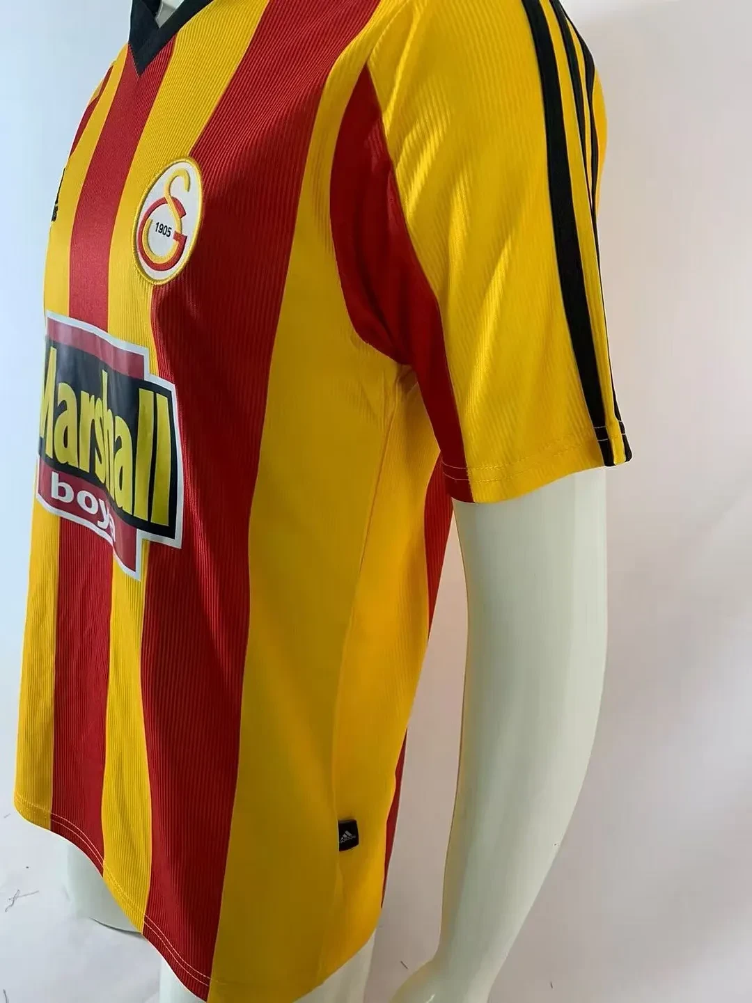 1999/2000 Retro Galatasaray Home Football Shirt 1:1 Thai Quality - Image 3
