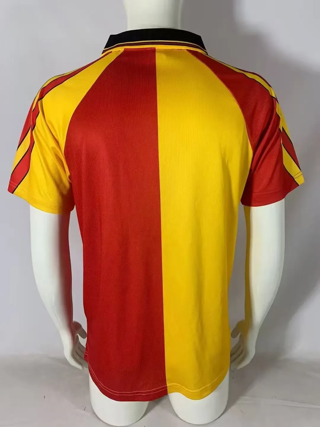 1998/1999 Retro Galatasaray İç saha Futbol forması 1:1 Tayland kalitesi - Görsel 2