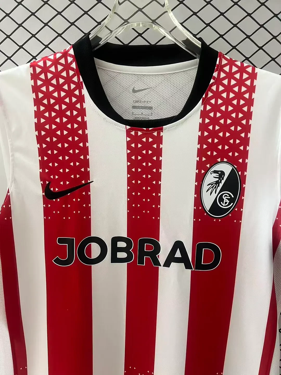 2025/2026 SC Freiburg Domicile Maillot de football Qualité thaï 1:1 – Image 3