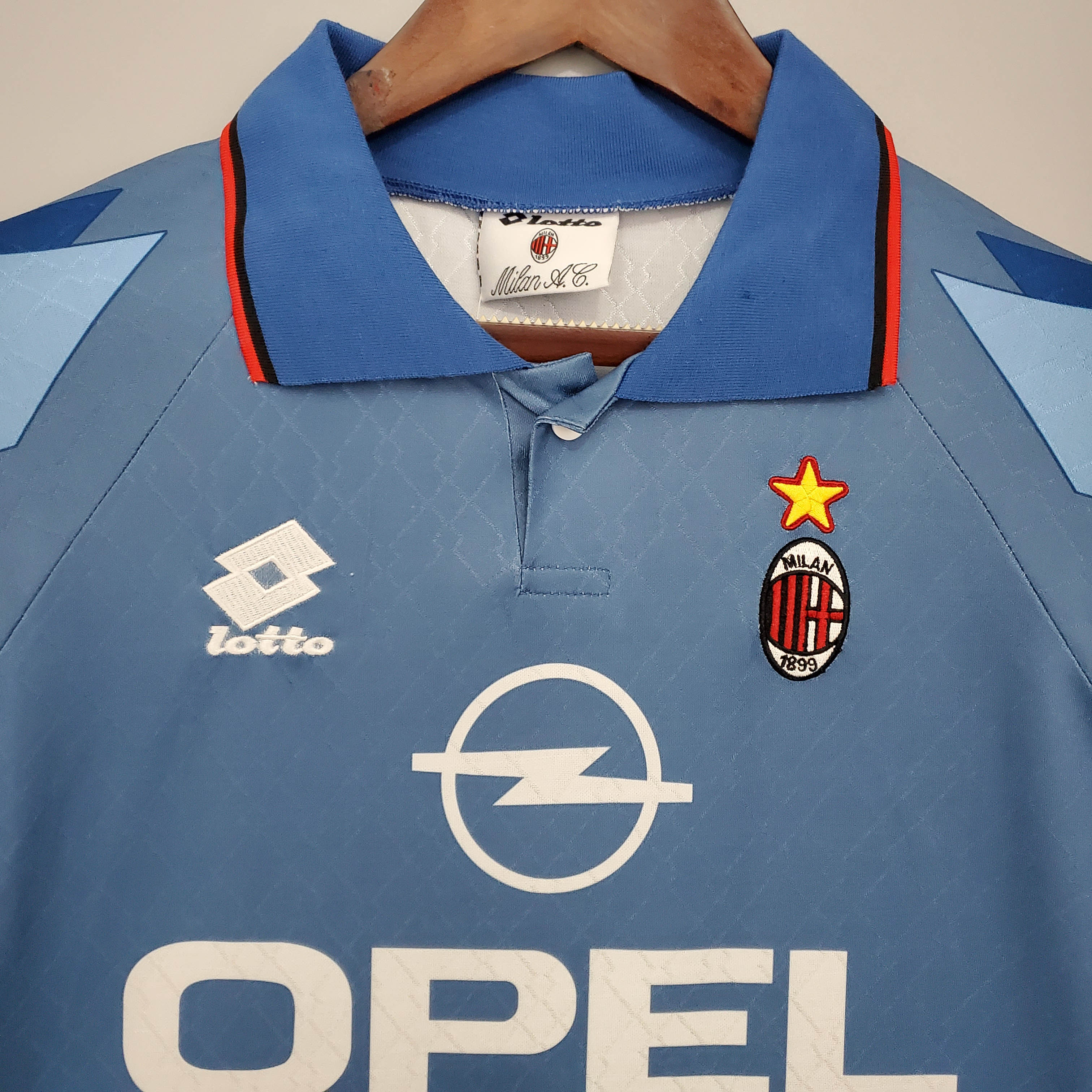 1995/1996 Retrô AC Milan Quarta Fora Camisa de futebol Qualidade tailandesa 1:1 - Image 3