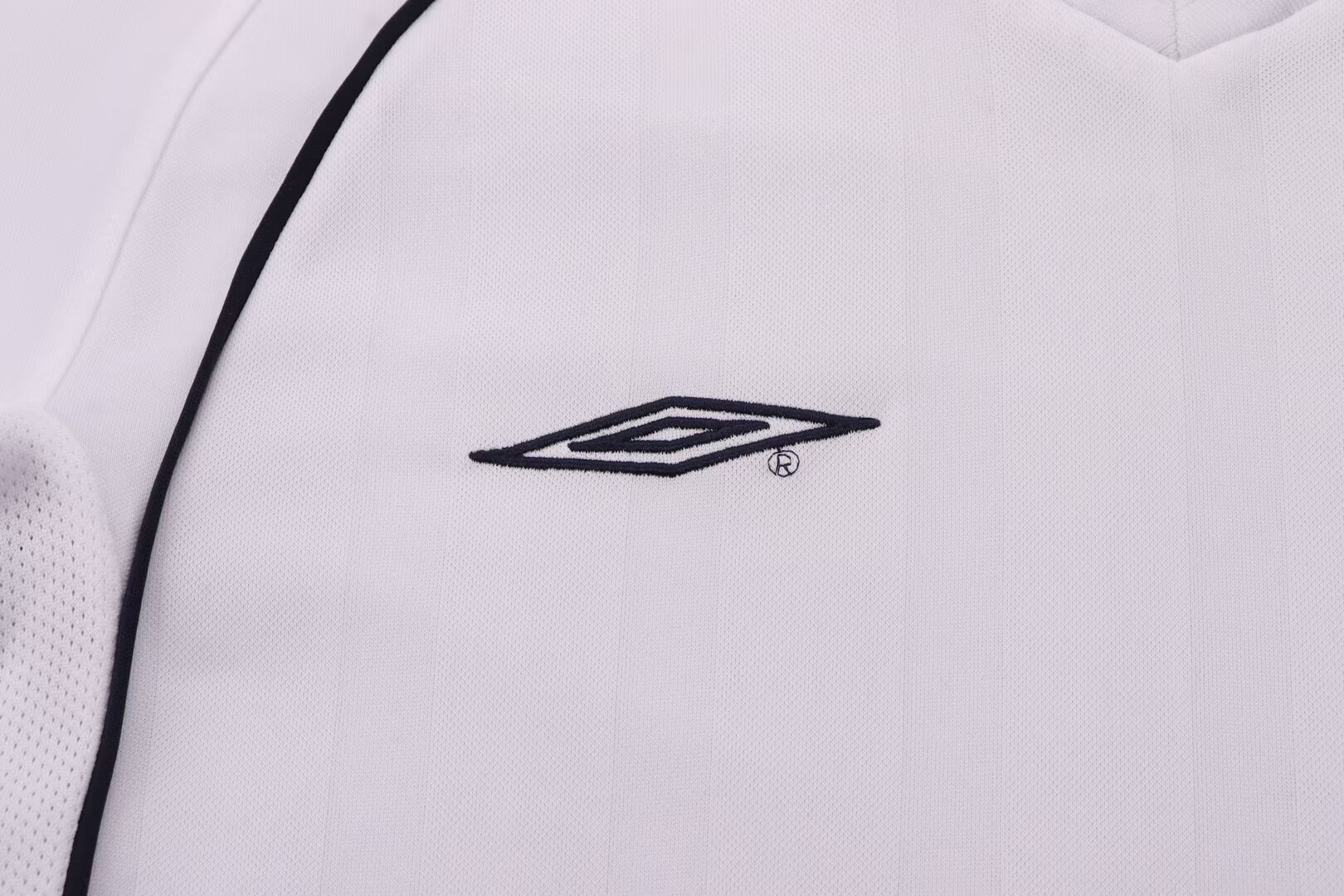 2002 Retro Inghilterra Casa Maglia da calcio Qualità thai 1:1 Taglia bambino - immagine 3