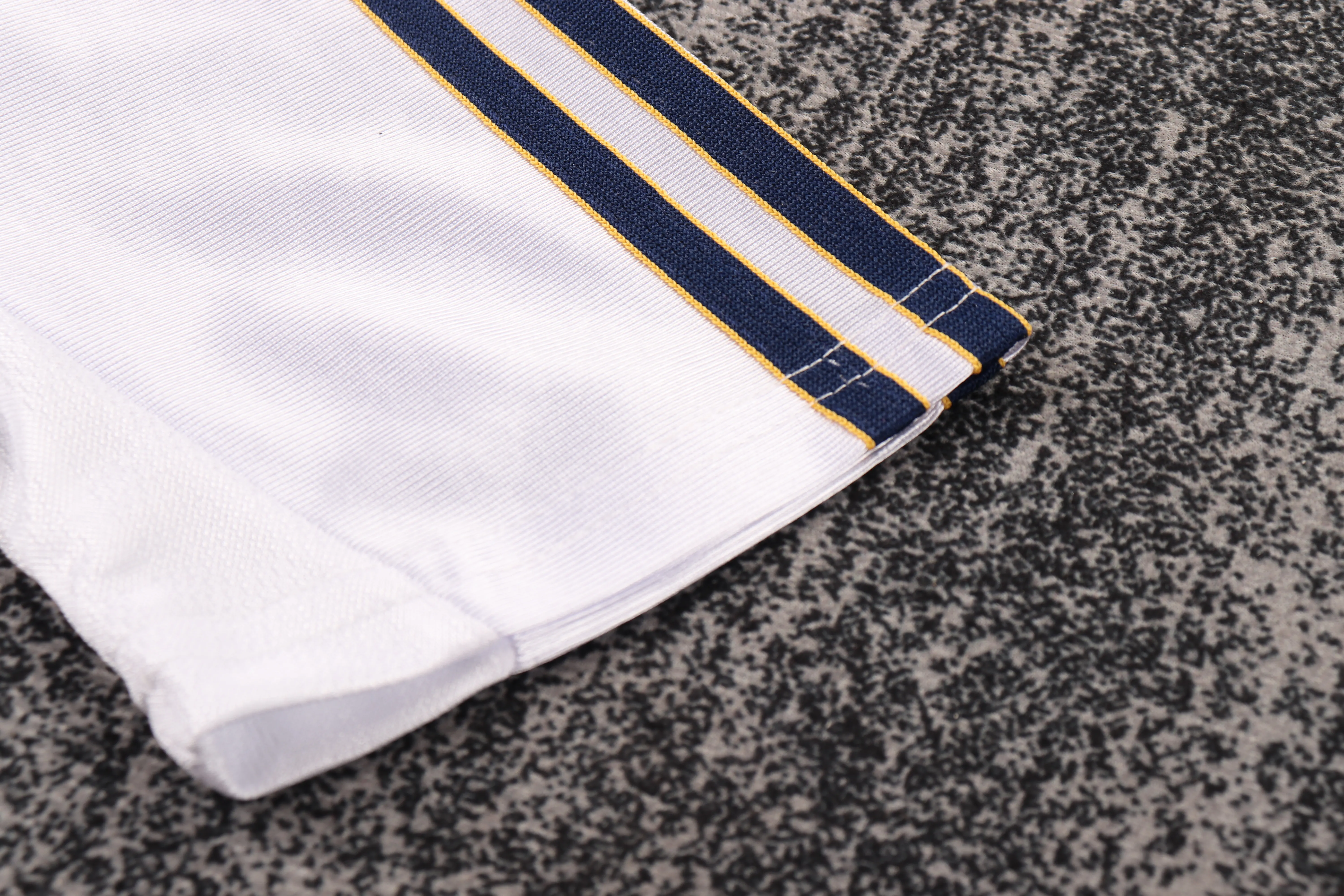 1998-2000 Retro Real Madrid Heim Fußballtrikot 1:1 Thai-Qualität Kindergröße – Bild 8