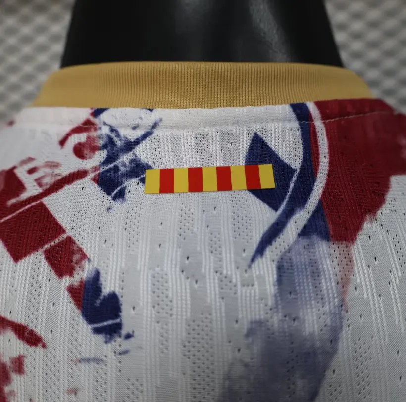 2025/2026 Player Version Barcelona Special Edition 35 Football Jersey 1:1 Thai quality - Image 11