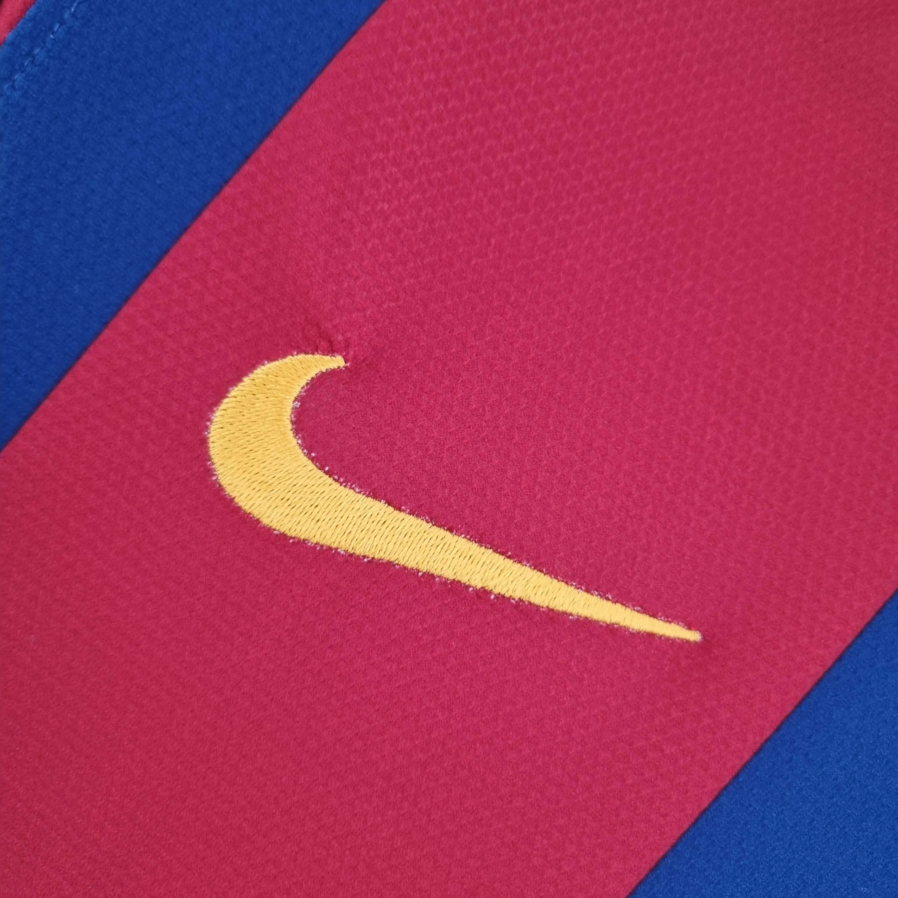 2010/2011 Ретро Длинный рукав Barcelona Домашняя Футбольная футболка Тайское качество 1:1 — изображение 6