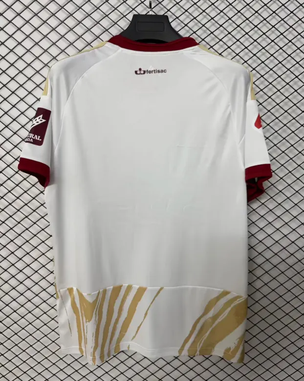 2026/2027 Granada Terceira Fora Camisa de futebol Qualidade tailandesa 1:1 - Image 2