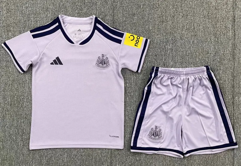 2026/2027 Newcastle United Drittes Auswärts Fußballtrikot Trikot 1:1 Thai-Qualität Kindergröße
