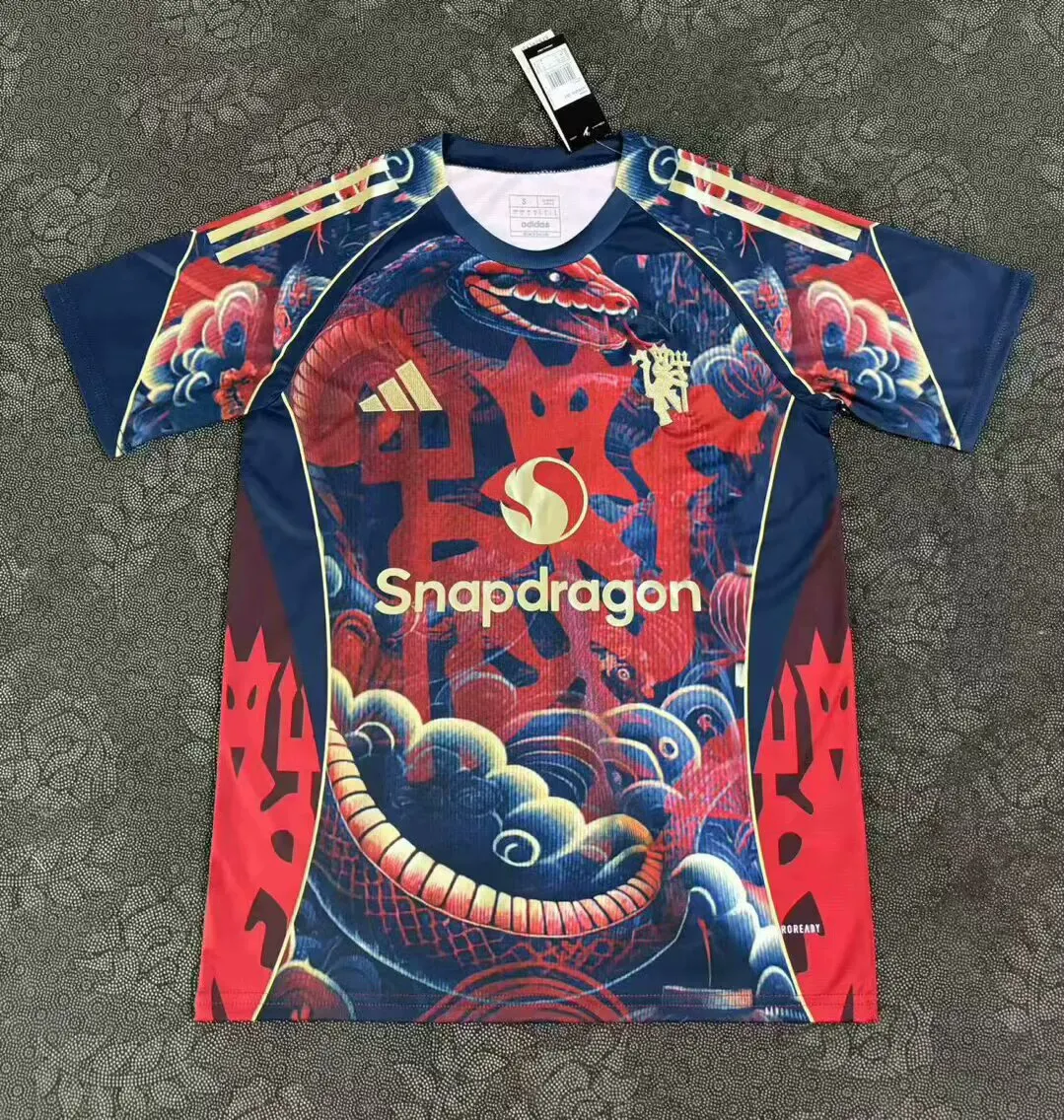 2025/2026 Manchester United Year of the Snake Edição Futebol Camisa de futebol Qualidade tailandesa 1:1