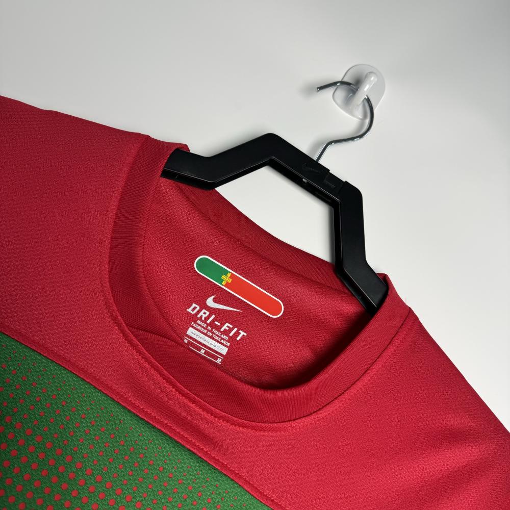 2010 Retrô Portugal Casa Camisa de futebol Qualidade tailandesa 1:1 - Image 3