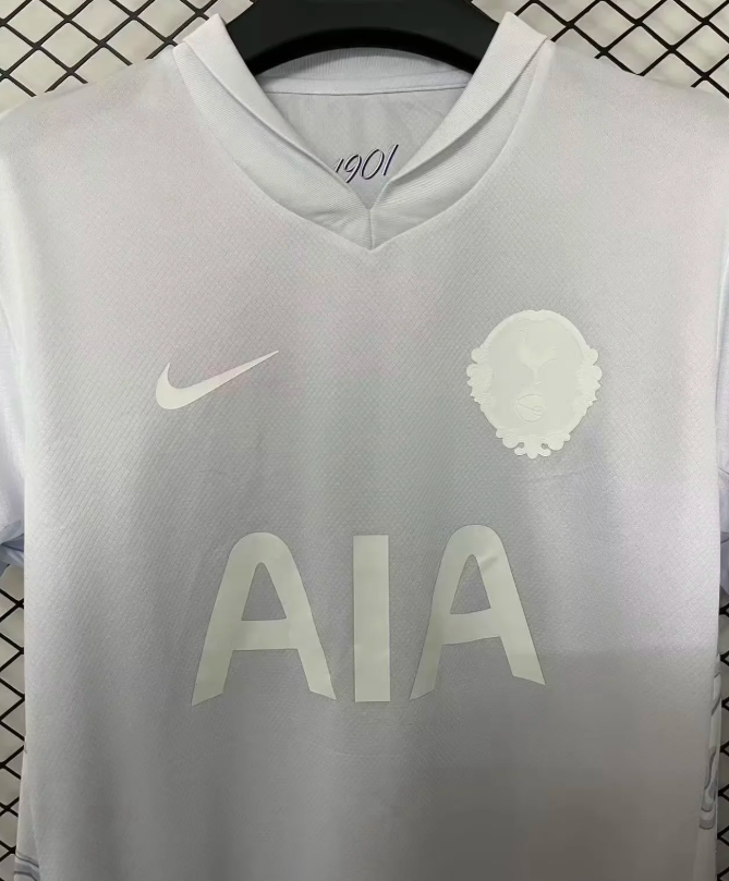 2025/2026 Tottenham 125th Anma sürümü Beyaz Futbol forması 1:1 Tayland kalitesi - Görsel 4
