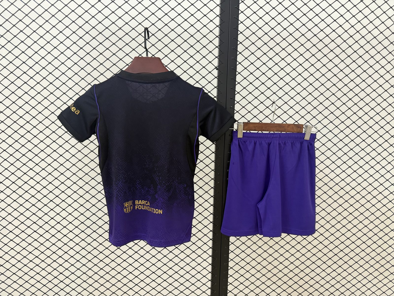 2026-2027 Barcelona Trasferta Maglia da calcio Qualità thai 1:1 Taglia bambino - immagine 3