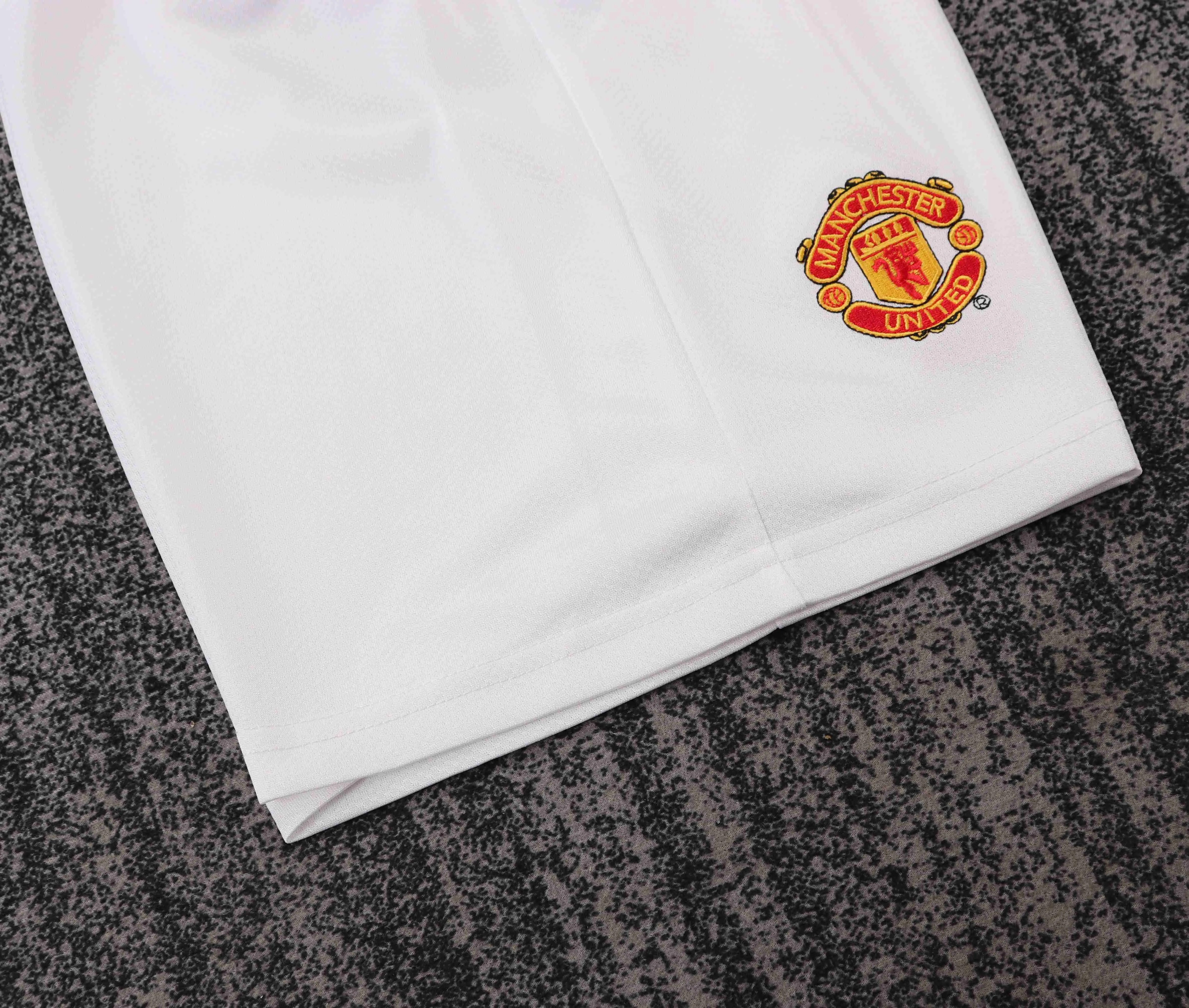 2005-2006 Retro Manchester United Home Football Shirt 1:1 Thai Quality Kids Size - Image 8