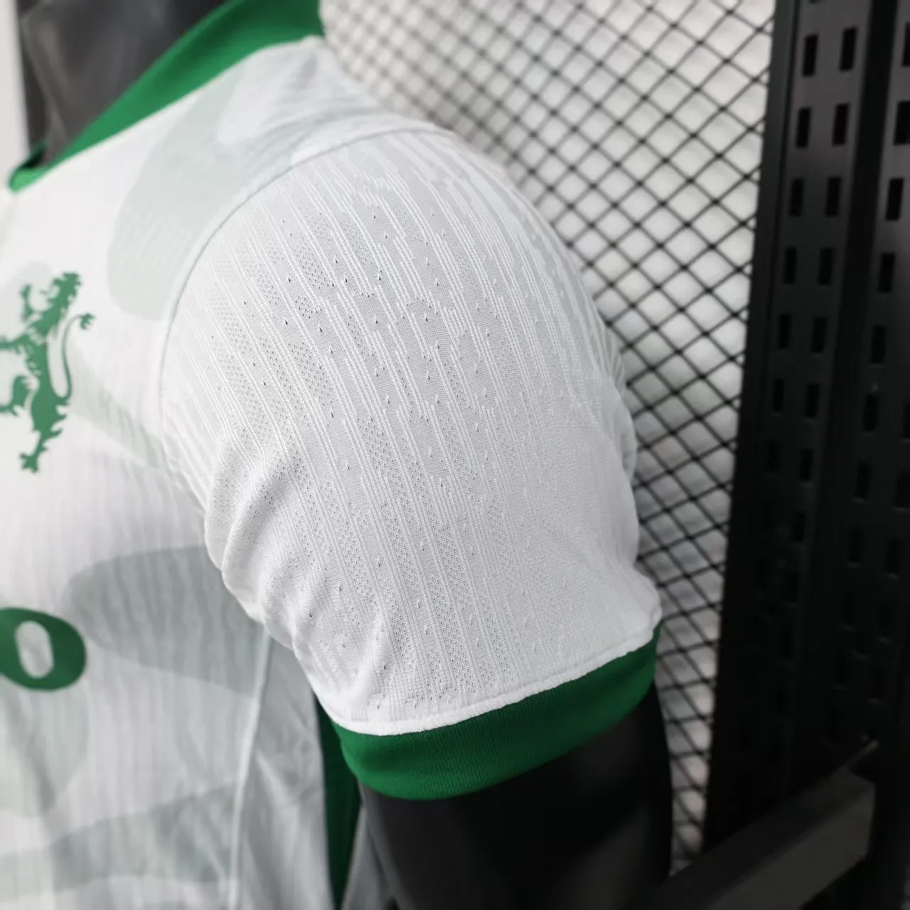 2025/2026 Player Version Sporting Lisbon Special Edition white Football Shirt 1:1 Thai Quality - Image 6