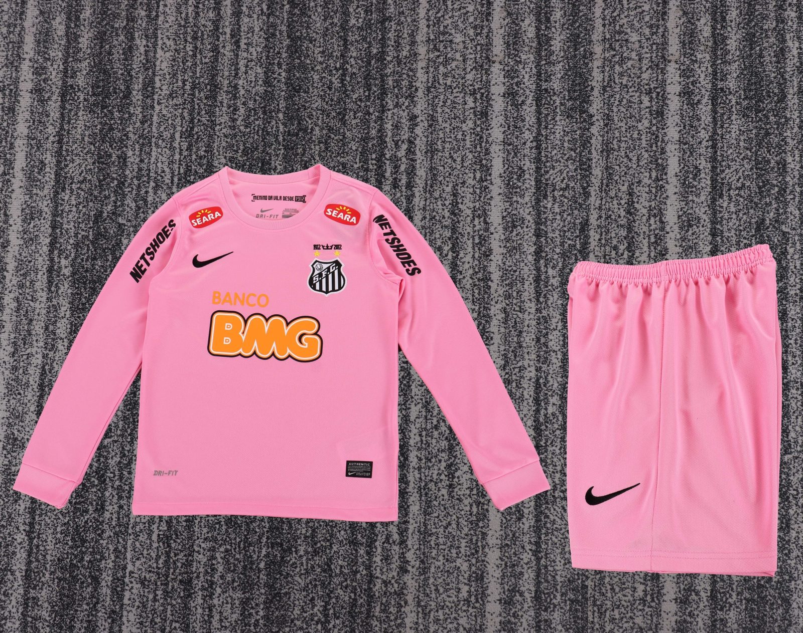 2012/2013 Langarm Retro Santos Rosa Fußballtrikot 1:1 Thai-Qualität Kindergröße